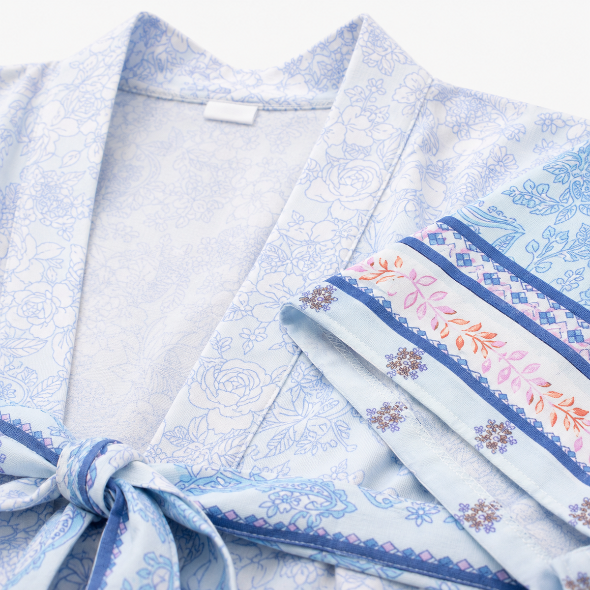 Kimono Femme Court Bleu Clair Fleuri | Mizuki