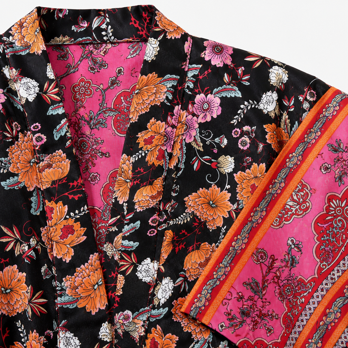Kimono Femme Fleuri Noir Court | Reika