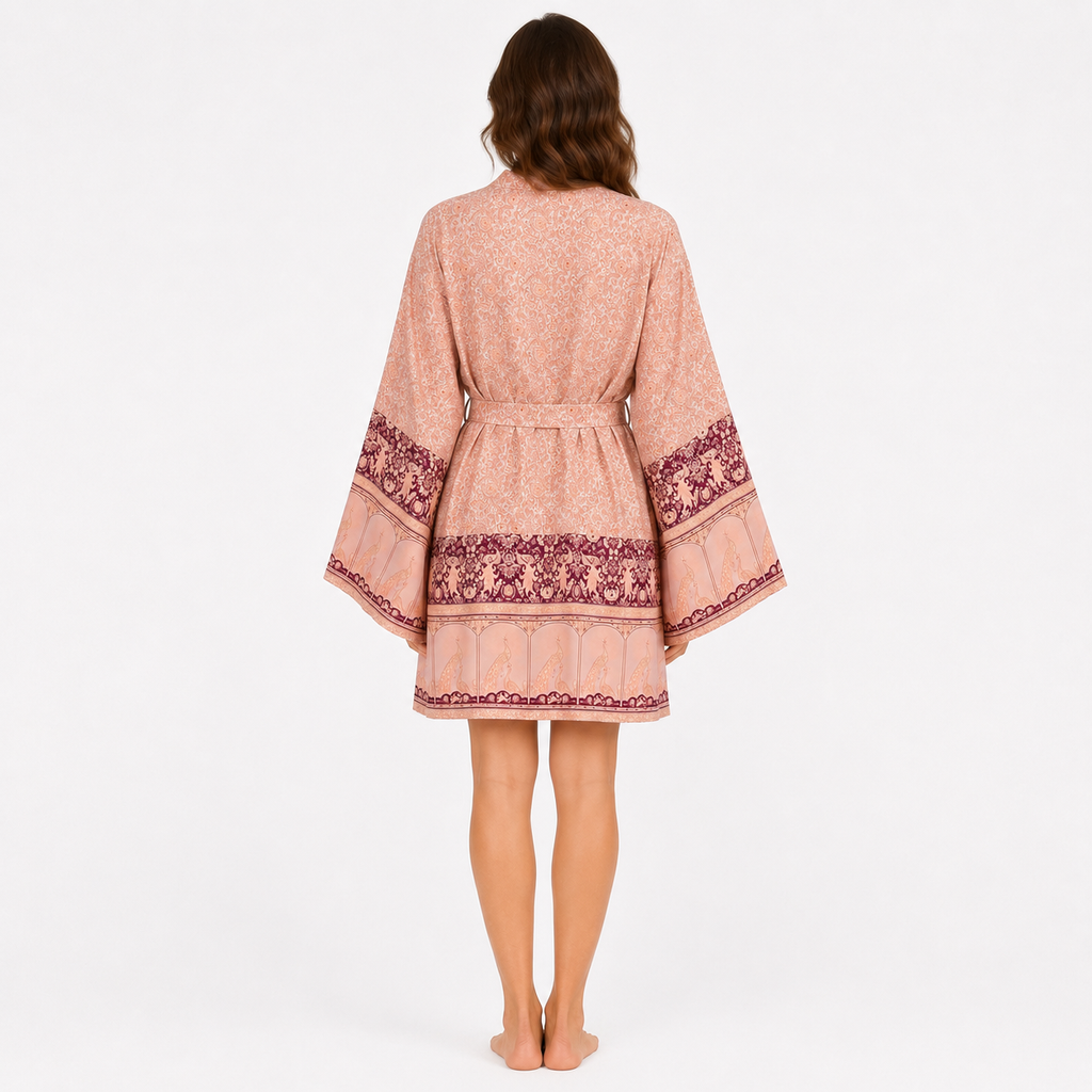 Kimono Femme Japonais Fleuri Pêche Rosée Court | Kaede