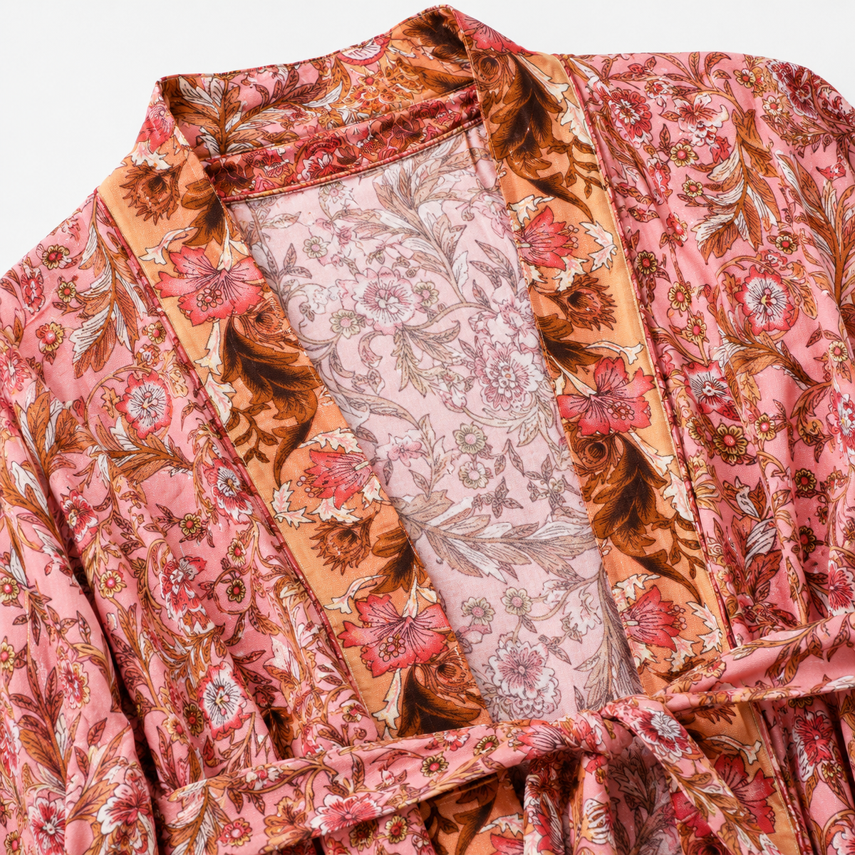 Kimono Long Femme Fleuri Pêche Rosée Japonais | Momoka
