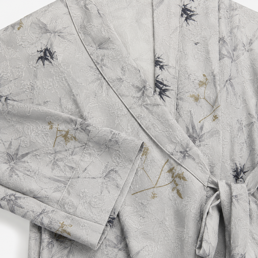 Veste Kimono Femme Japonaise Gris Clair Mi-Longue | Kasumi
