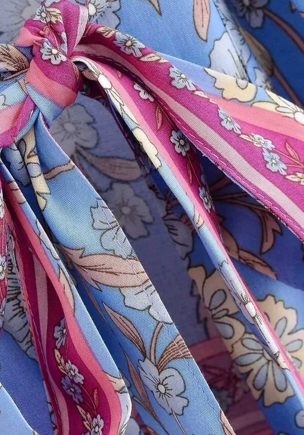 Kimono court bleu à fleurs | Hōseki